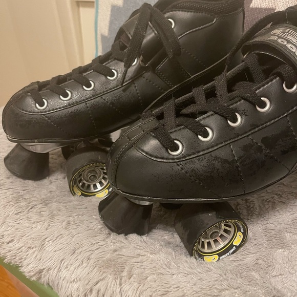 Men’s size 11 rolling skates - Picture 3 of 6
